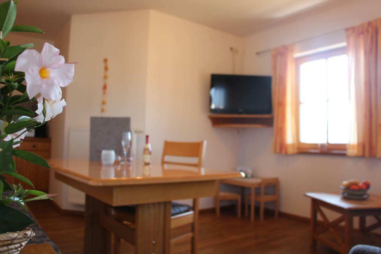 Ferienhof Off Sindelsdorf Екстер'єр фото